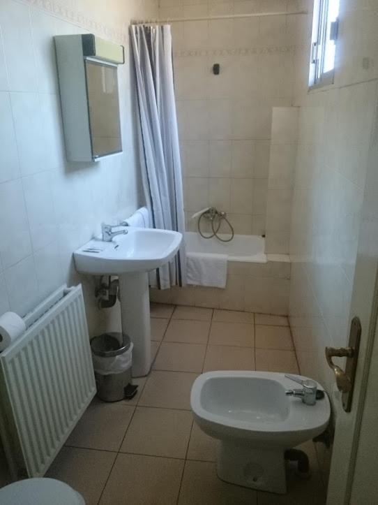 Hostal El Centro Уеска Екстер'єр фото